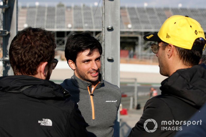 Carlos Sainz Jr., McLaren, y Daniel Ricciardo, Renault F1 Team