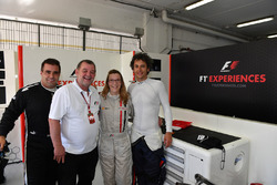 F1 Experiences, Doppelsitzer-Fahrer: Paul Stoddart, Zsolt Baumgartner,Patrick Friesacher und Passagi