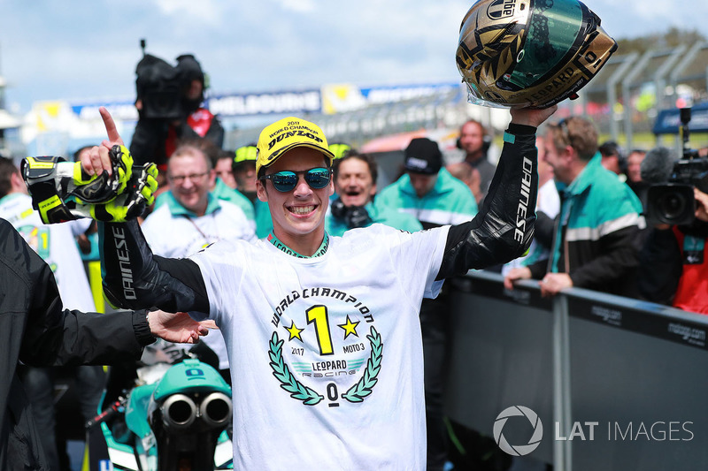 Mir se proclamó campeón del mundo de Moto3 en 2017 ganando 10 carreras aquel año.