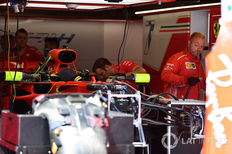 Ferrari SF71H dans le garage