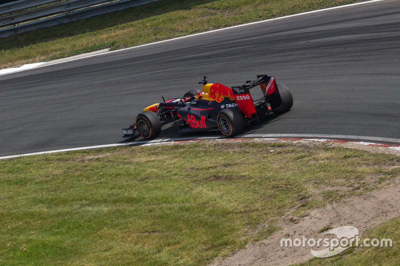 Макс Ферстаппен на гоночних днях за кермом RB8