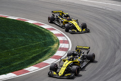 Ніко Хюлькенберг, Renault Sport F1 Team R.S. 18, попереду Карлоса Сайнса-мол.., Renault Sport F1 Team R.S. 1