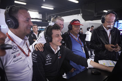 Toto Wolff, Direktör, Mercedes AMG, Niki Lauda, Fahri Direktör, Mercedes AMG, Dr Dieter Zetsche, CEO, Mercedes Benz