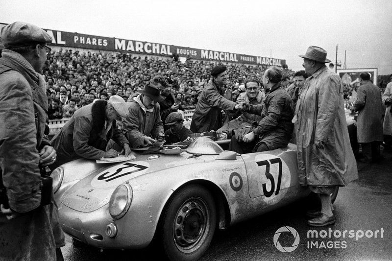 In een vergelijkbare Porsche 550 RS reed Godin de Beaufort in de Formule 1