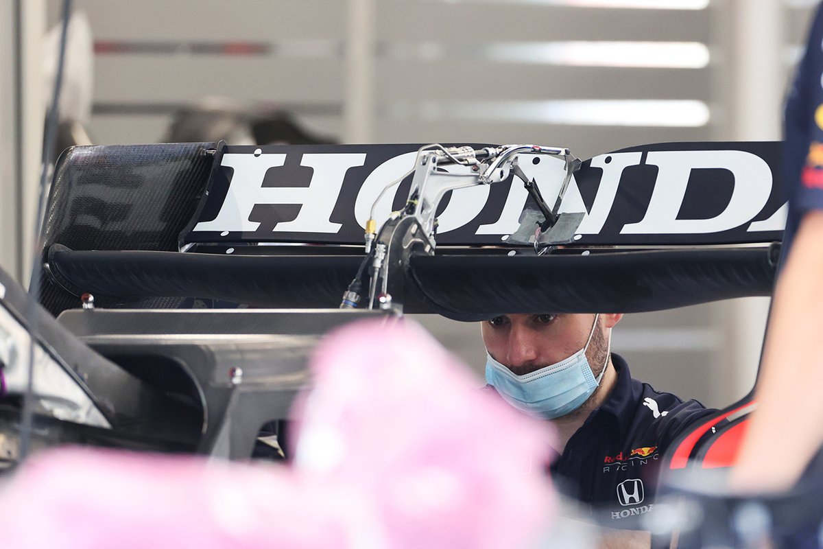 Les détails de l'aileron arrière de la Red Bull RB16B