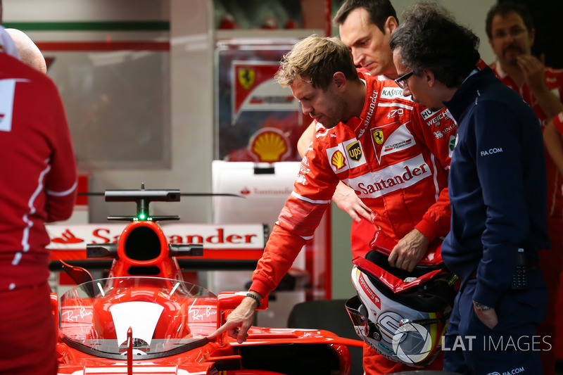 Auto von Sebastian Vettel, Ferrari SF70H, mit Cockpitschutz Shield