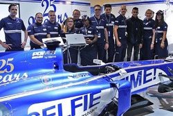 Sauber F1 Team bei der Auto Zürich am 1. November