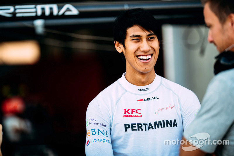 Prema Theodore Racing: <img src="https://cdn-3.motorsport.com/static/img/cfp/0/0/0/100/103/s3/indonesia-2.jpg" alt="" width="20" height="12" /> Шон Гелаэль (№3)
