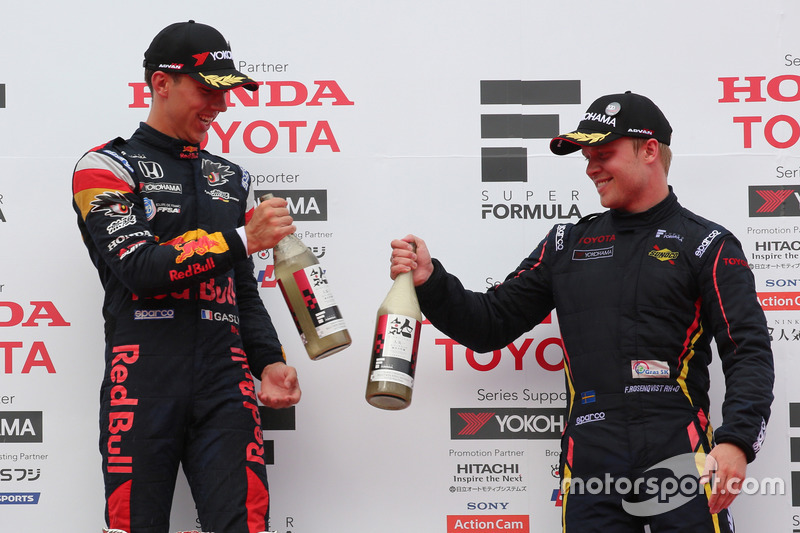 2017年にはピエール・ガスリーに加え、現在インディカーで活躍中のフェリックス・ローゼンクヴィストも参戦。3度の表彰台を獲得した。