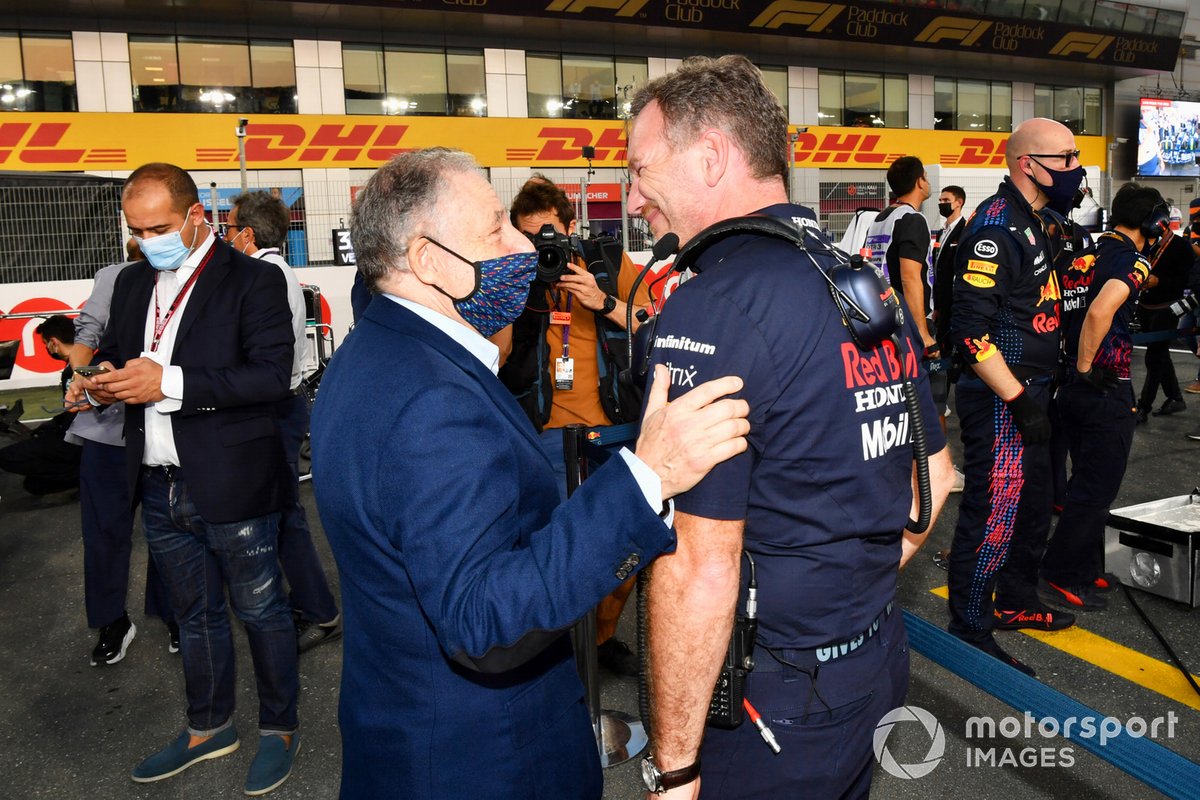 Jean Todt, presidente della FIA, e Christian Horner, team principal della Red Bull Racing, sulla griglia di partenza di Losail