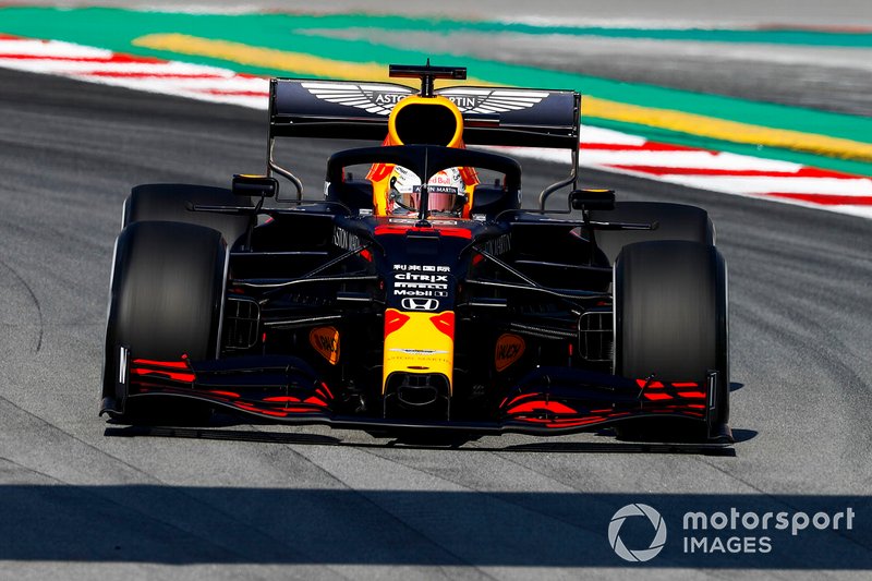 Max Verstappen, Red Bull RB 16 con il muso filante