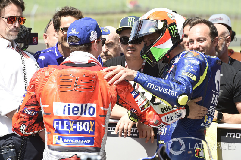Валентино Россі, Yamaha Factory Racing, Хорхе Лоренсоo, Ducati Team