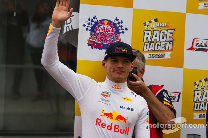 A Red Bull zandvoorti F1-es parádéja