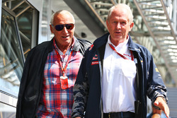 Dietrich Mateschitz, CEO Red Bull met Dr Helmut Marko, Red Bull Motorsport Consultant.