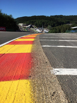 Eau Rouge detail
