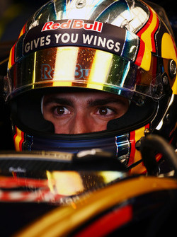 Carlos Sainz Jr., Scuderia Toro Rosso STR11