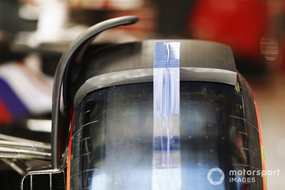 Wheel and brake detail of the Haas VF-21