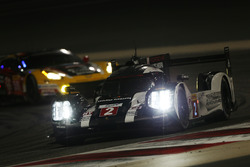 #2 Porsche Team Porsche 919 Hybrid: Ромен Дюма, Ніля Яні, Марк Ліб