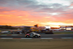 №12 Competition Motorsports powered by Ice Break, Porsche 991 GT3 R: Дэвид Колверт-Джонс, Патрик Лон