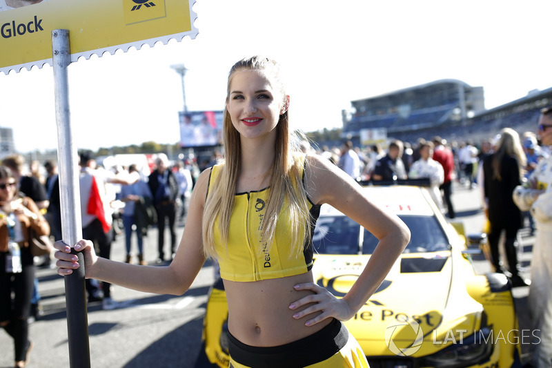 Грид-герл Тимо Глока, BMW Team RMG, BMW M4 DTM