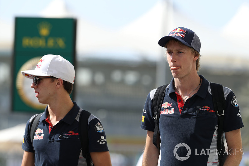 <p> Toro Rosso </p> <p> Promedio de Edad 24.5 años </p>