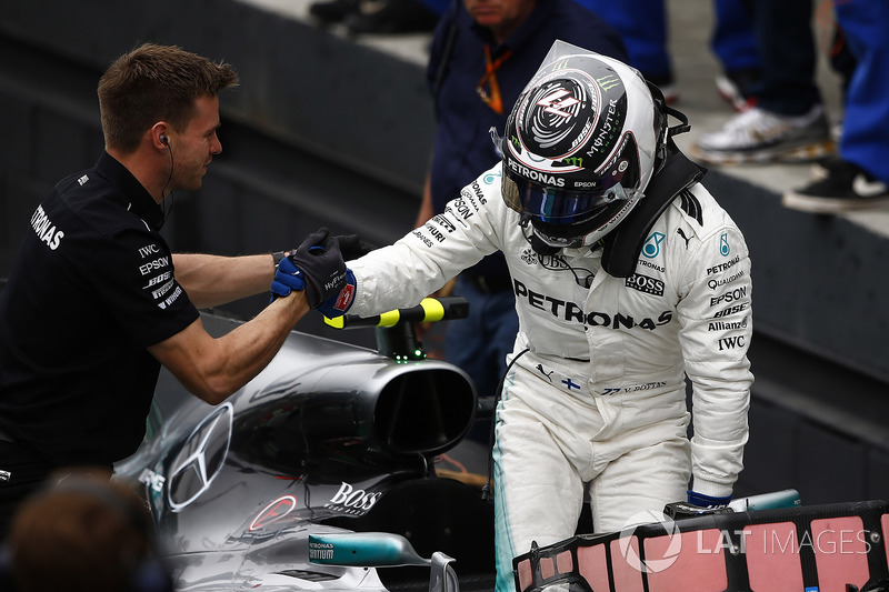 Pole: Valtteri Bottas, Mercedes AMG F1, Parc Ferme