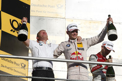 Podyum: Marco Wittmann, BMW Team RMG, BMW M4 DTM ve Stefan Reinhold, Takım patronu BMW Team RMG