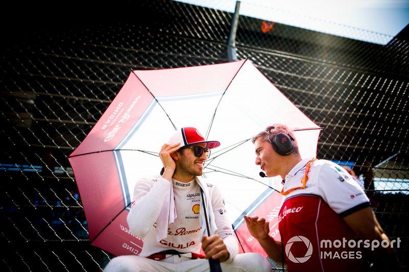 Antonio Giovinazzi, Alfa Romeo Racing, sur la grille