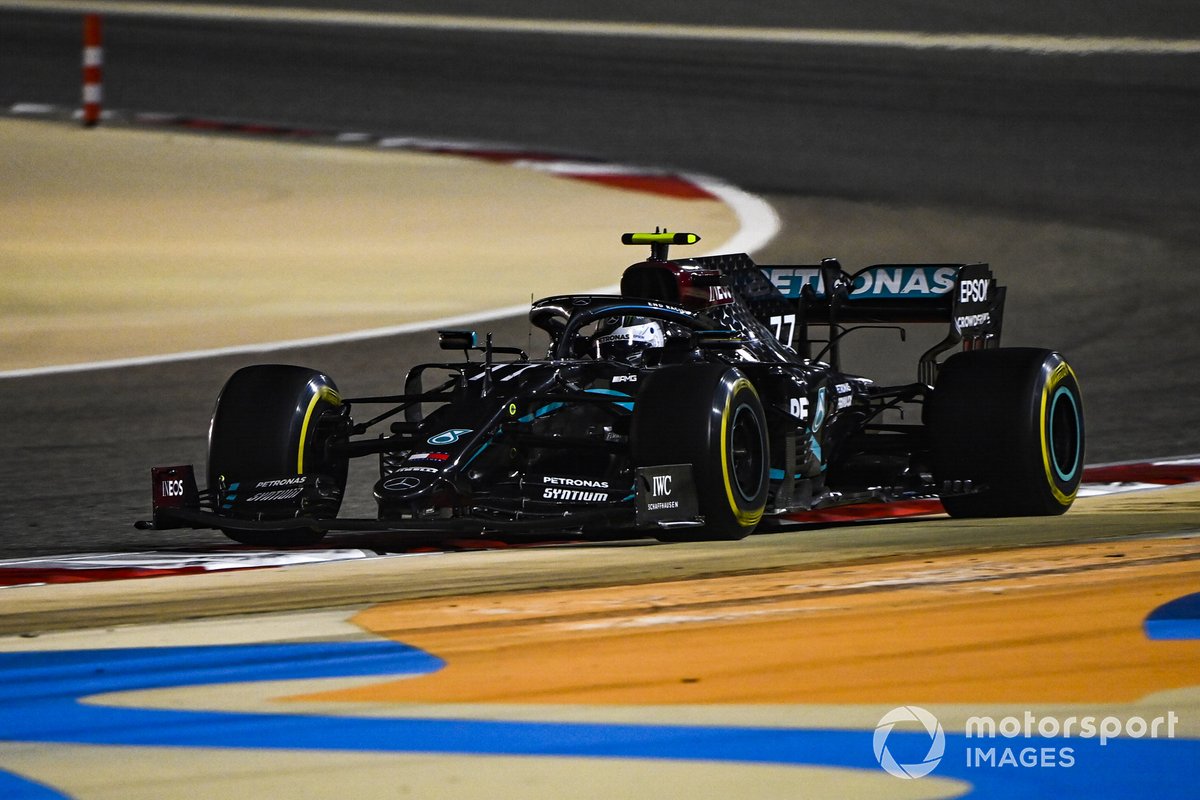 Pembalap Mercedes, Valtteri Bottas, berpeluang meraih kemenangan dalam GP Sakhir di Bahrain menyusul absennya Lewis Hamilton, akhir pekan ini.
