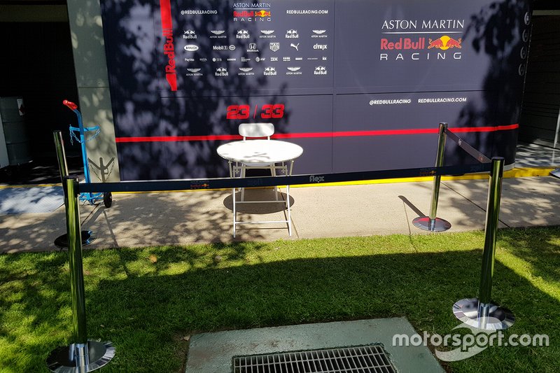 La distancia que hubo entre pilotos y prensa en Melbourne.