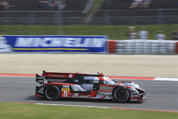 #8 Audi Sport Team Joest Audi R18 e-tron quattro: Lucas di Grassi, Loic Duval, Oliver Jarvis