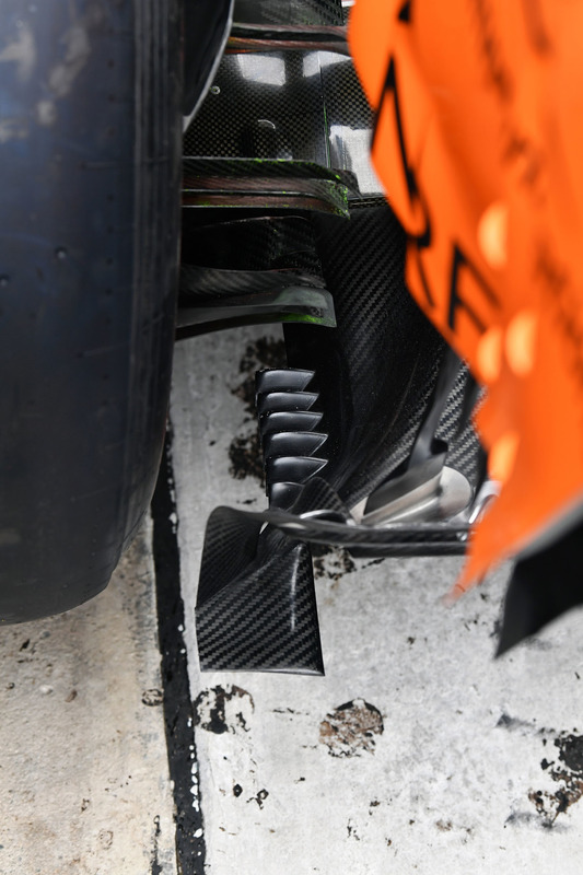Деталь McLaren MCL33