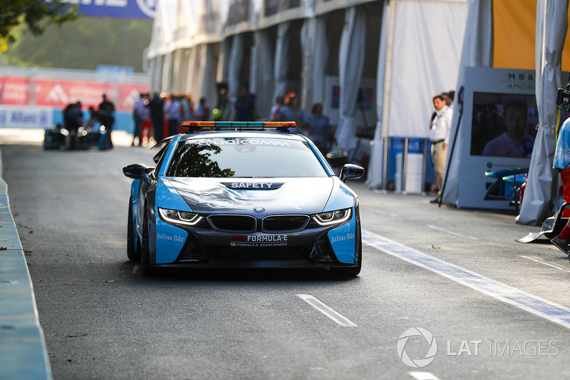 Qualcomm BMW i8 Safety Car
