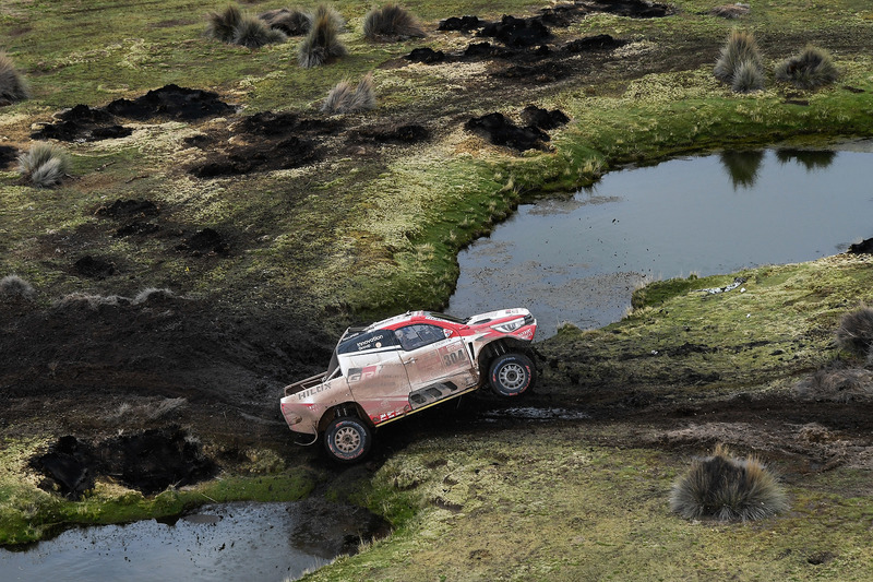#304 Toyota Gazoo Racing Toyota: Жінель де Вільєр, Дірк фон Цітцевітц