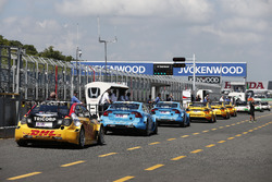 Pitlane, atmosfera