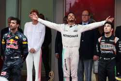Podium: Sieger Lewis Hamilton, Mercedes AMG F1, 2. Daniel Ricciardo, Red Bull Racing, 3. Perez, Saha