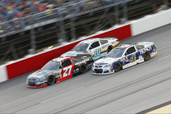 Kevin Harvick, Stewart-Haas Racing, Chevrolet; Paul Menard, Richard Childress Racing, Chevrolet; Dan