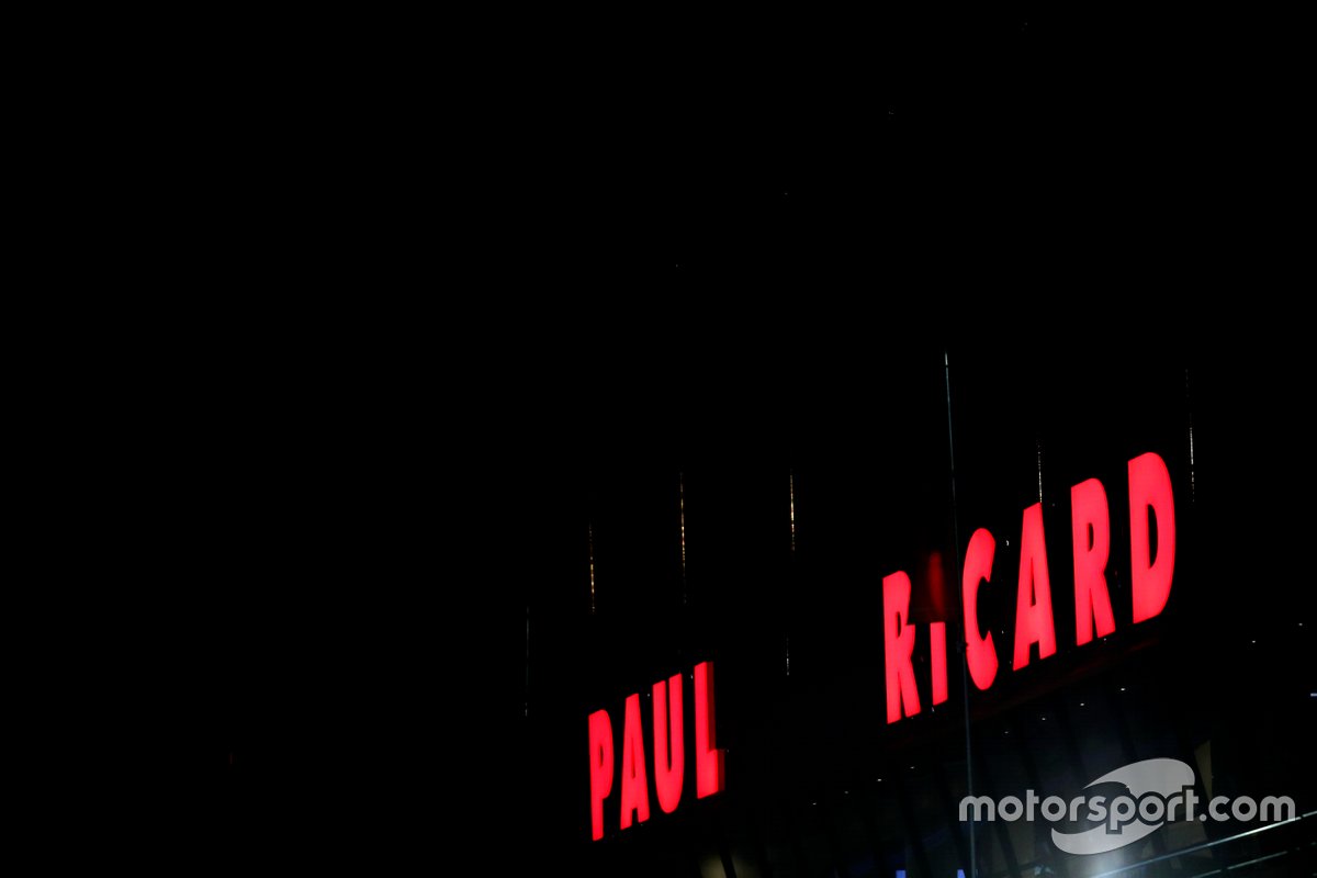 Circuit Paul Ricard at night