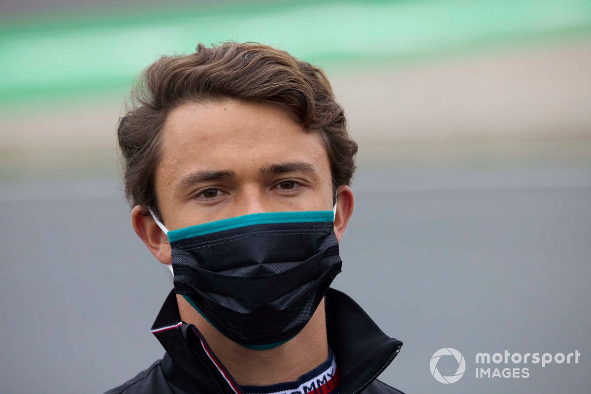 Nyck de Vries Mercedes FE champion