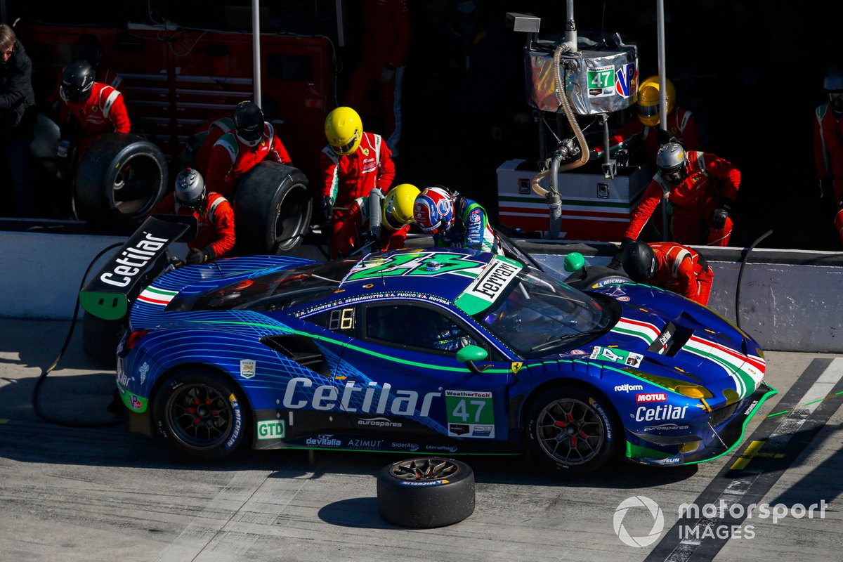 #47 Cetilar Racing Ferrari 488 GT3: Roberto Lacorte, Alessio Rovera