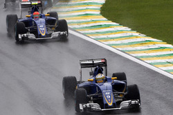Маркус Ерікссон, Sauber C35 випереджає свого товариша по команді Феліпе Наср, Sauber C35