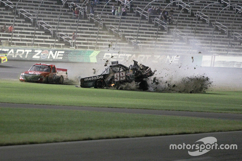 Unfall von Timothy Peters, MDM Motorsports Chevrolet