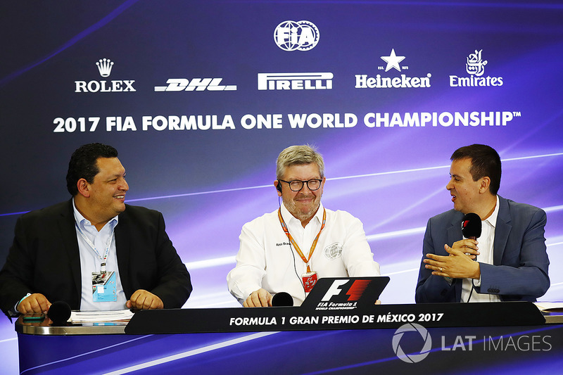 Ross Brawn, Managing Director de Motorsports, FOM, en la conferencia de prensa