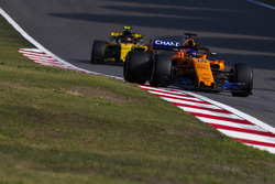 Фернандо Алонсо, McLaren MCL33 Renault, Карлос Сайнс-молr., Renault Sport F1 Team R.S. 18