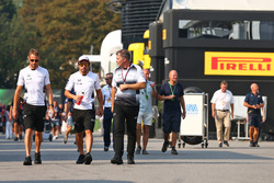 (L to R): Jenson Button, McLaren with Fernando Alonso, McLaren and Dave Redding, McLaren Sporting Di
