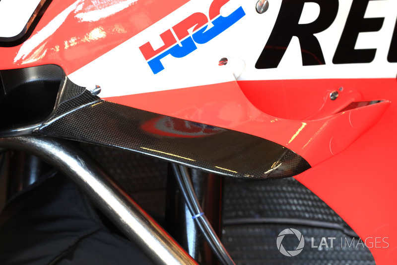 Detail fairing motor Repsol Honda Team