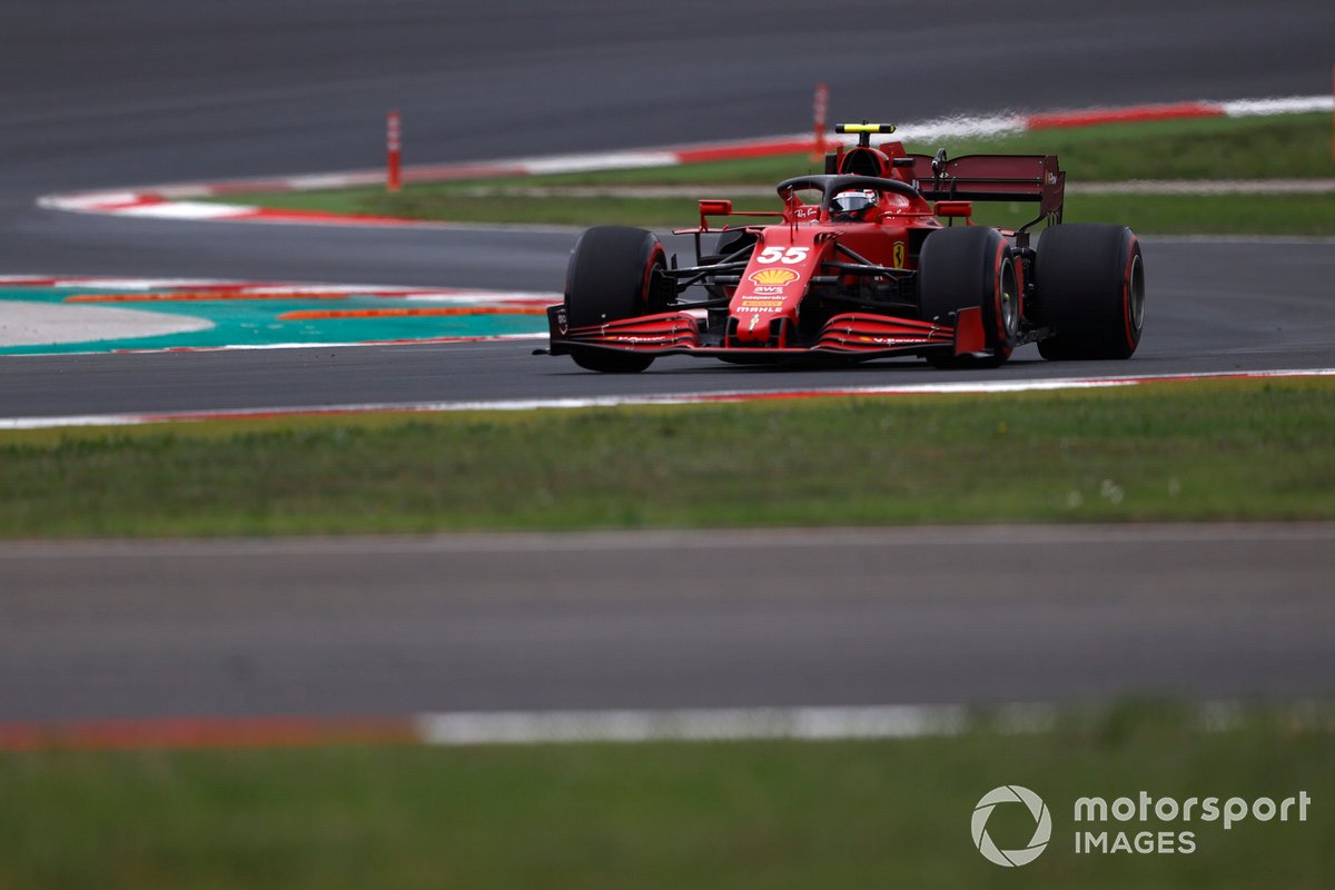 Карлос Сайнс, Ferrari SF21