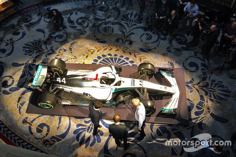Mercedes AMG F1 W10