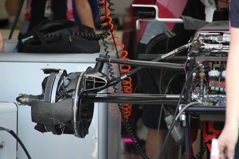 Suspension avant et freins de la Racing Point RP19