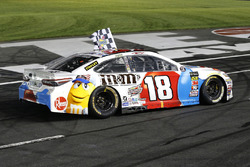 Race winner Kyle Busch, Joe Gibbs Racing, Toyota Camry M&M's Red White & Blue